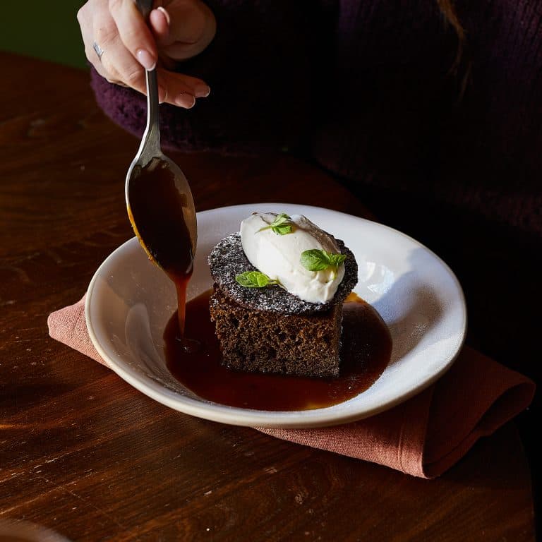 Cover Image for Our à la carte menu at The Old Crown